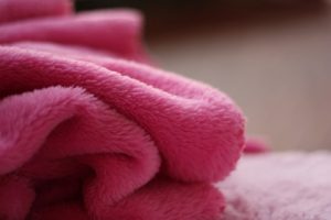 ピンク毛布